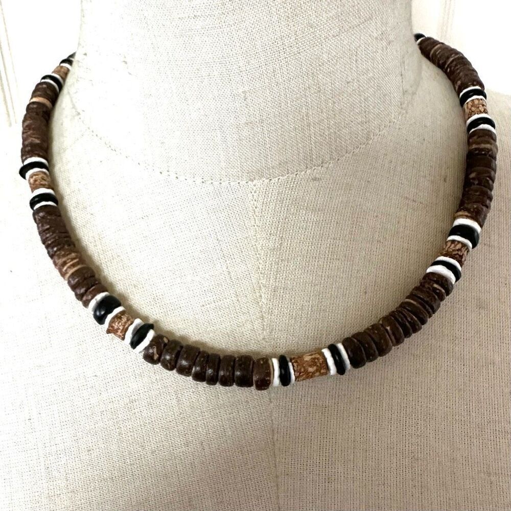 coconut shell Brown and black Unisex necklace